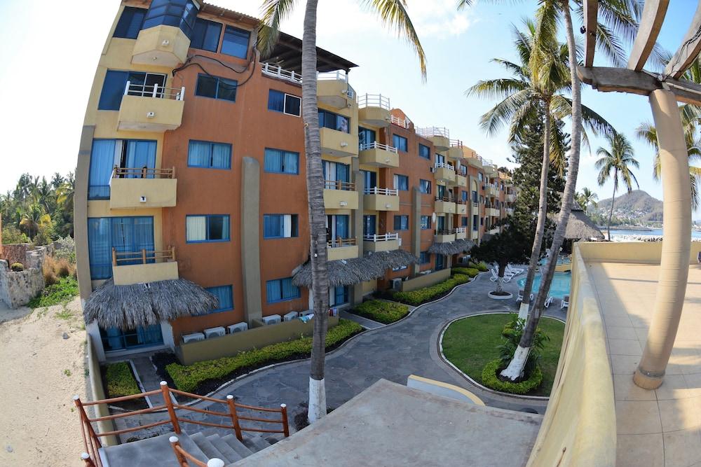 Hotel Marina Puerto Dorado Manzanillo Exterior photo