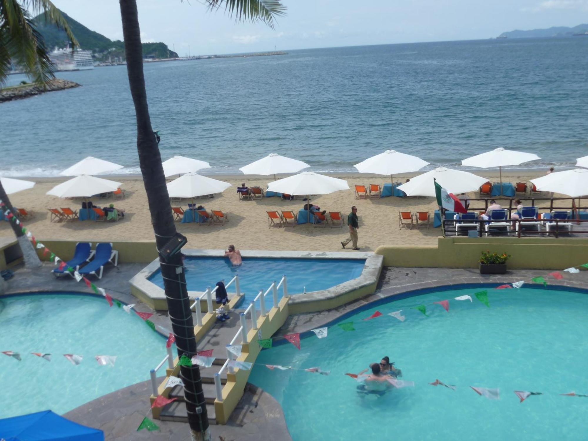 Hotel Marina Puerto Dorado Manzanillo Exterior photo