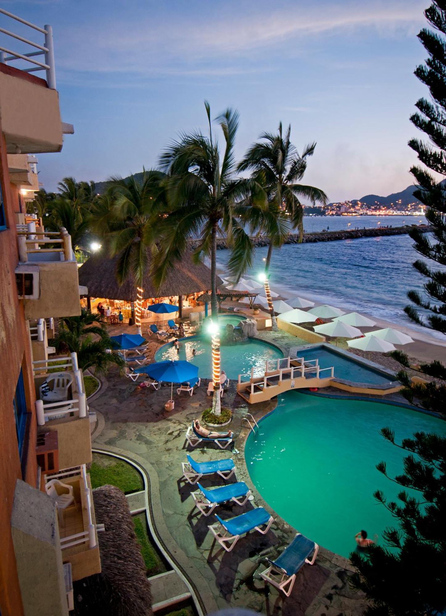 Hotel Marina Puerto Dorado Manzanillo Exterior photo